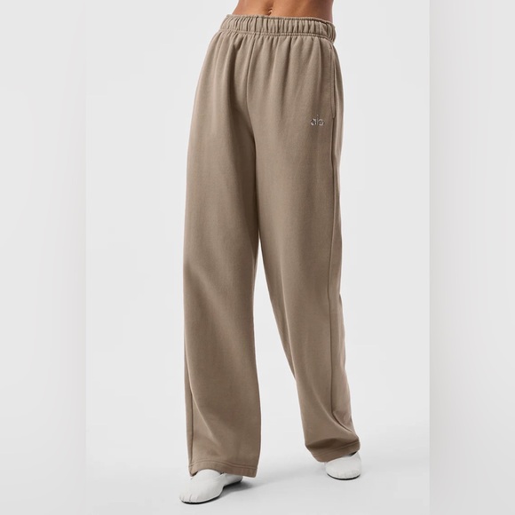 ALO Yoga Pants - ALO Yoga  Brown Sweatpants